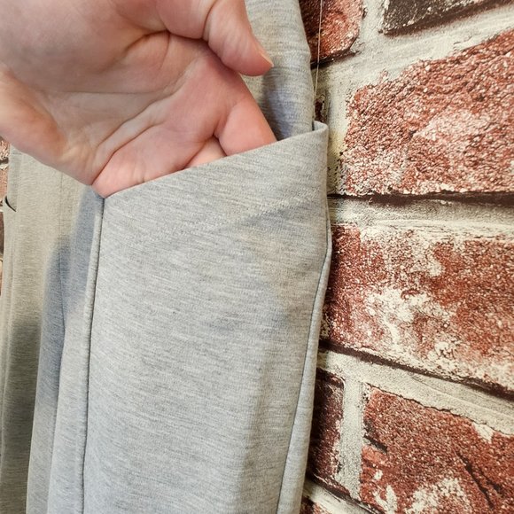 CAbi Runaway Cropped Legging in Heather Gray NWT Spring 2022 Size L - Picture 6 of 10